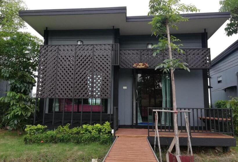 스탠다드 룸 풀장 전망, T Luck House Resort