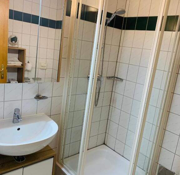 Номер Стандарт Трехместный, Gasthof Wagner Restaurant Pension