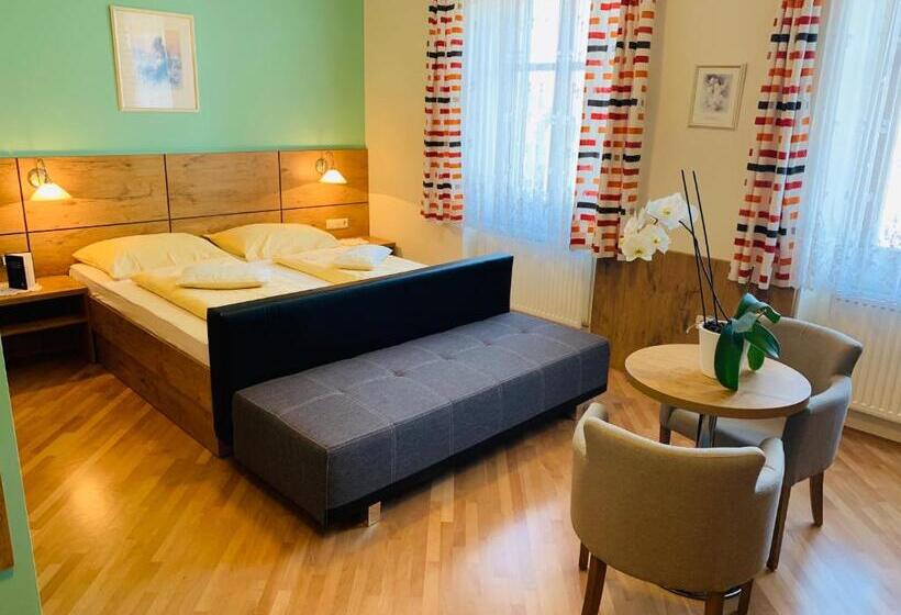 Номер Стандарт Трехместный, Gasthof Wagner Restaurant Pension