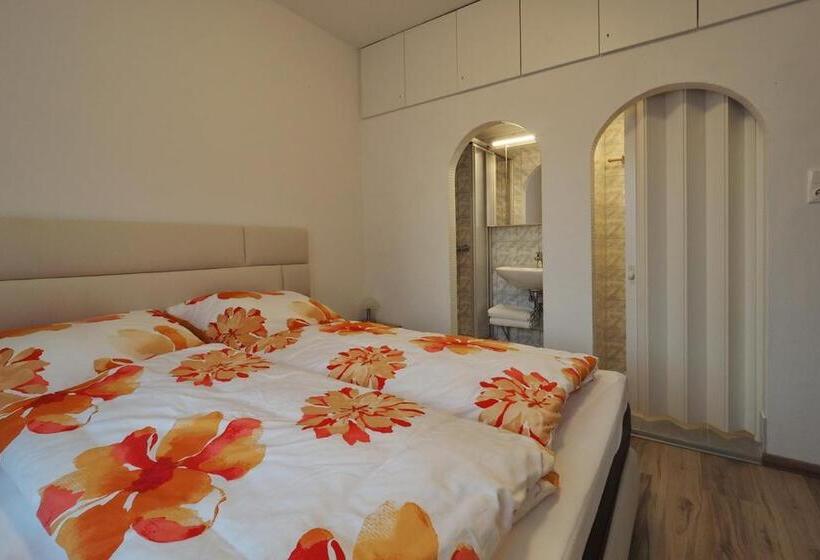 اتاق استاندارد, Hofmanns B&b