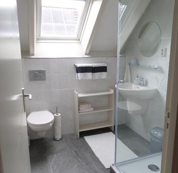 חדר אקונומי, B&b Huize Cossee