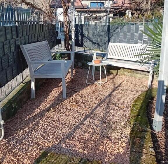 דירת שני חדרים, B&b Miele