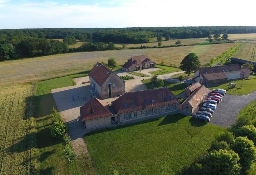 ガーデンビュースタンダードルーム, Hameau Des Damayots
