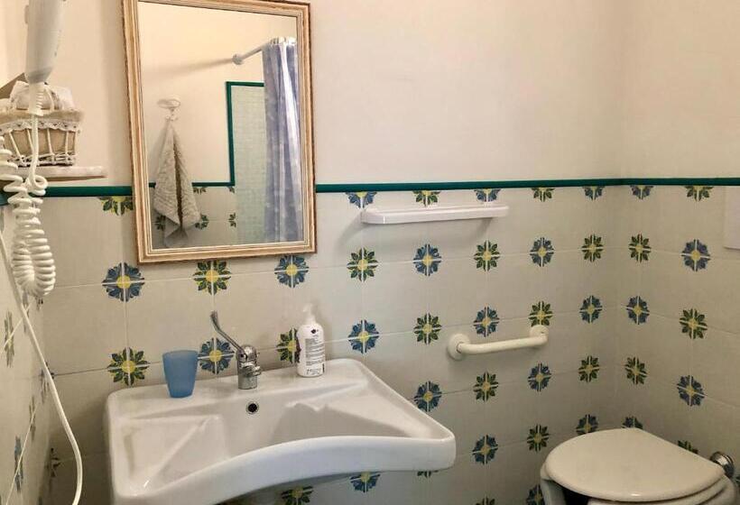 Quarto Estandar Cama King, La Casa Del Limoneto