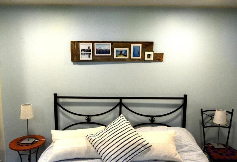 غرفة قياسية حمام مشترك, Aamuranta