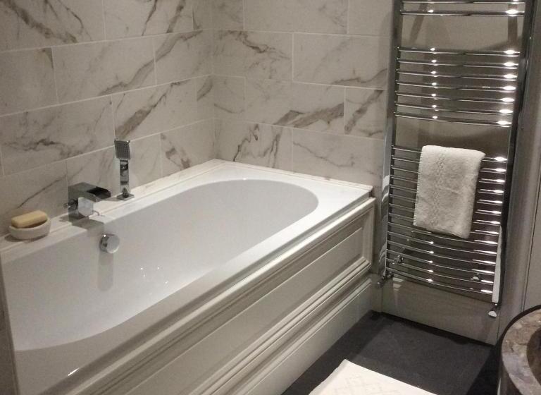 اتاق استاندارد با تخت بزرگ, Compass Rose