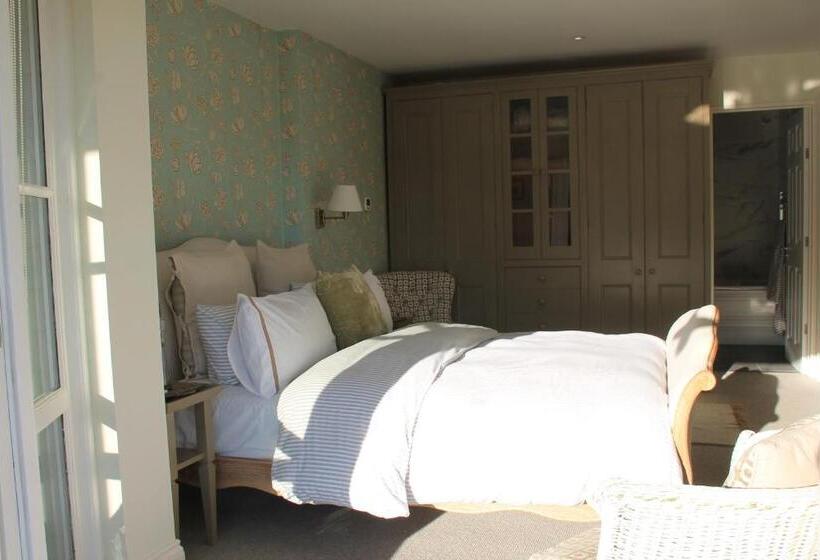 اتاق استاندارد با تخت بزرگ, Compass Rose