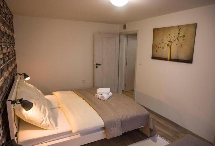 침실 1개 아파트, Apartmány Habovka