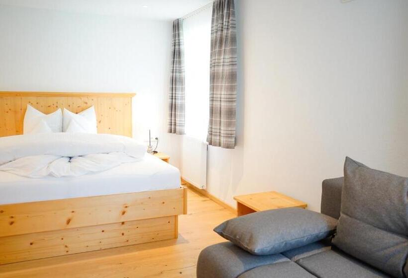 آپارتمان 1 خوابه, Das Astrid