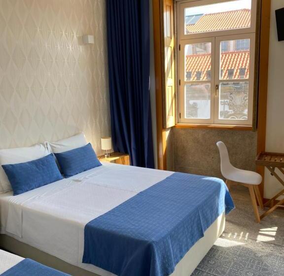 اتاق لوکس سه تخته, Enjoy Viana Guest House