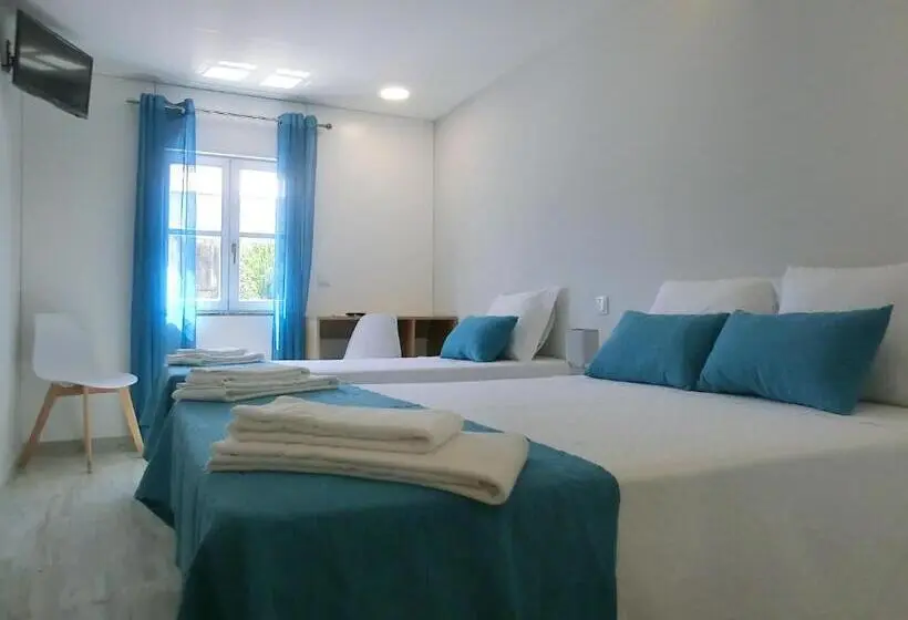 اتاق استاندارد سه نفره, Enjoy Viana Guest House