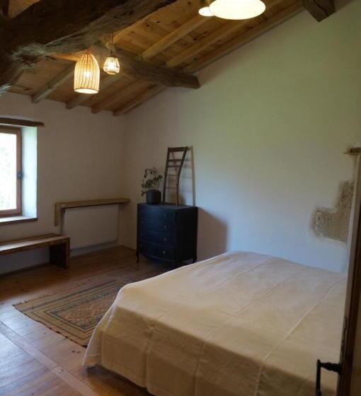 디럭스 룸, Au Garcin