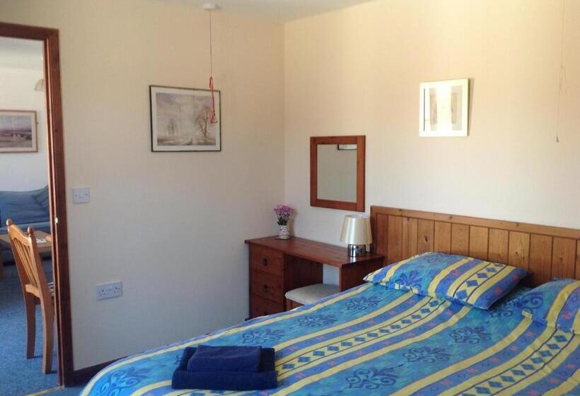 דירת חדר נוף לים, Stable Cottages