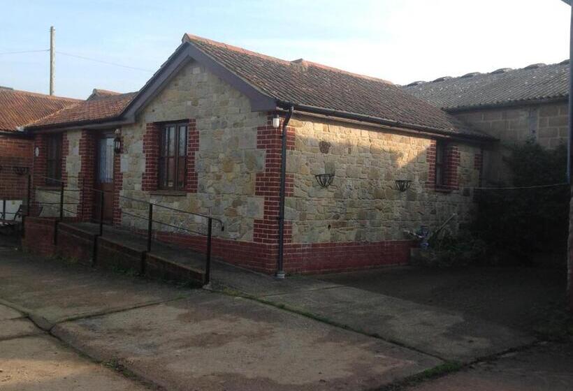 דירת חדר נוף לים, Stable Cottages