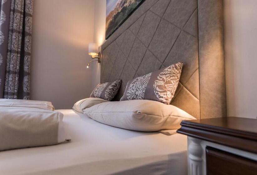 غرفة سوبيريور ثلاثية, Villa Bergzauber