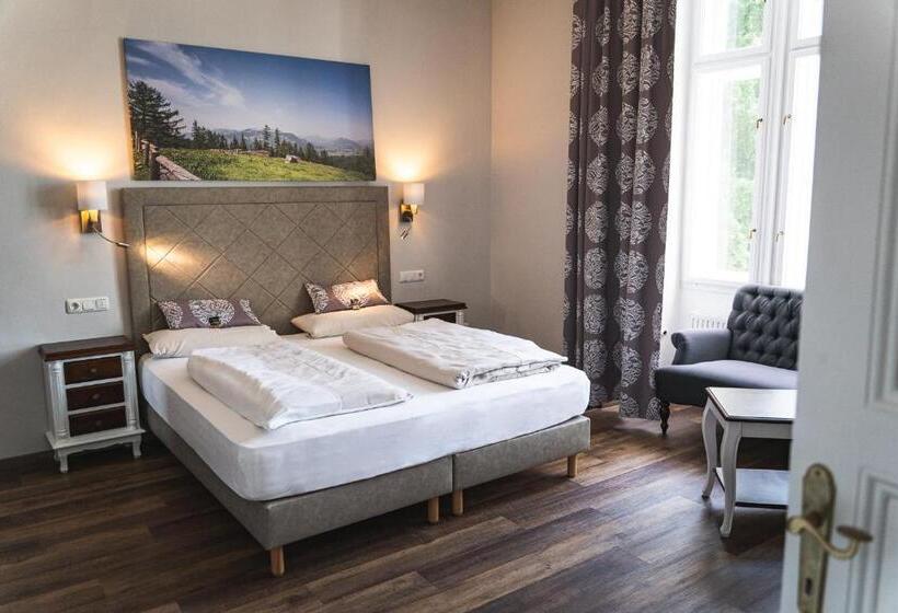 جناح, Villa Bergzauber