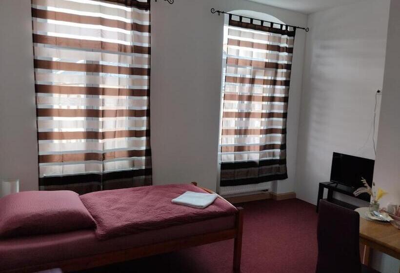 Номер Стандарт Индивидуальный, Pension Eberhart