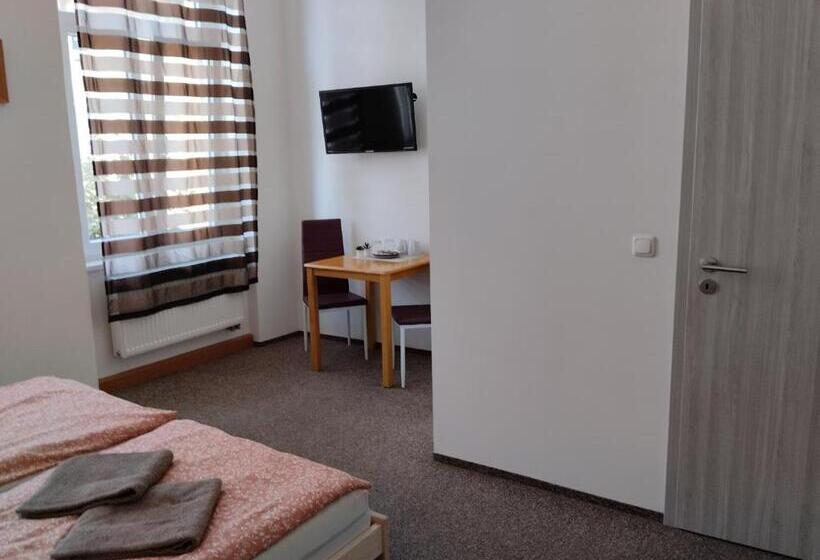 디럭스 룸, Pension Eberhart