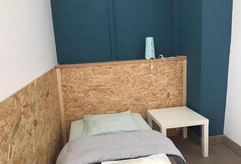 اتاق استاندارد چهار تخته, Venez Dormir Chez Nous #condom#gascogne#d Artagnan#armagnac#le Bonheur Est Dans Le Gers