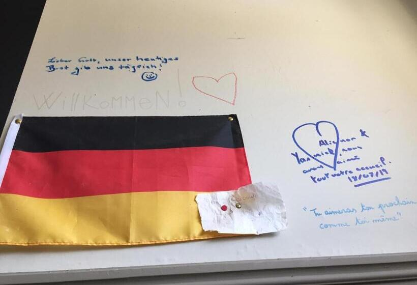 اتاق استاندارد با سرویس بهداشتی مشترک, Venez Dormir Chez Nous #condom#gascogne#d Artagnan#armagnac#le Bonheur Est Dans Le Gers