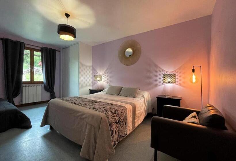 Номер Стандарт, Maison Zubiatia 3km Compostelle