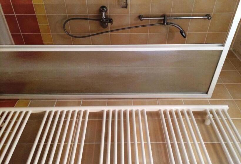 اتاق استاندارد, Govc Vršnik