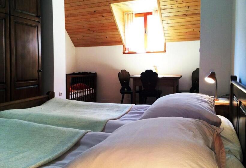 اتاق استاندارد سه نفره, Govc Vršnik