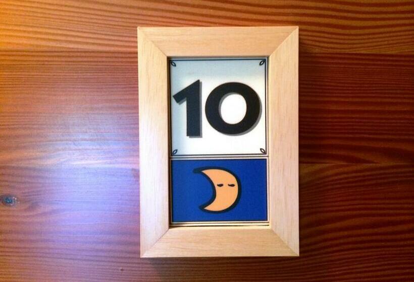 اتاق استاندارد با بالکن, Govc Vršnik