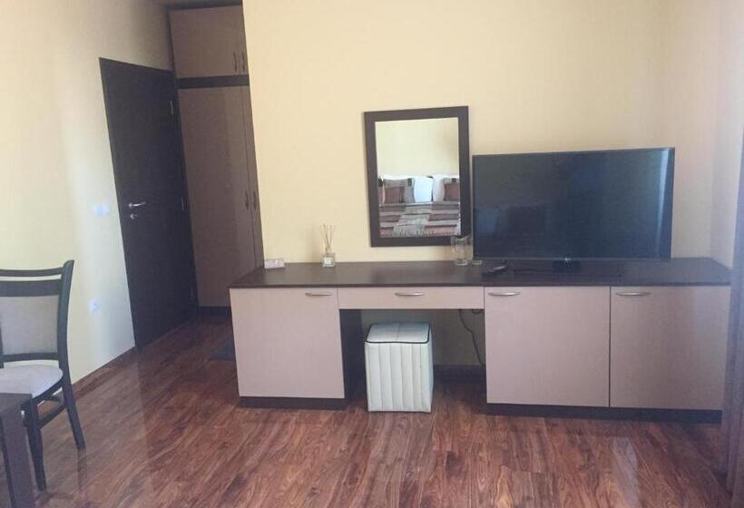 غرفة قياسية, Kristal