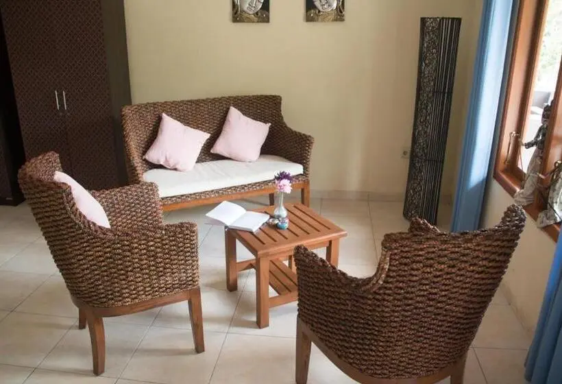 ガーデンビュースーペリアールーム, Guesthouse Rumah Senang