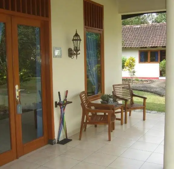 ガーデンビュースタンダードルーム, Guesthouse Rumah Senang