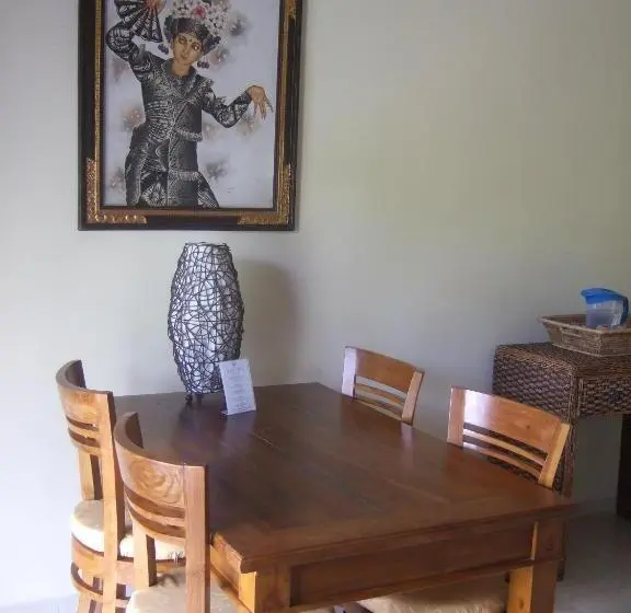 ガーデンビュースーペリアールーム, Guesthouse Rumah Senang