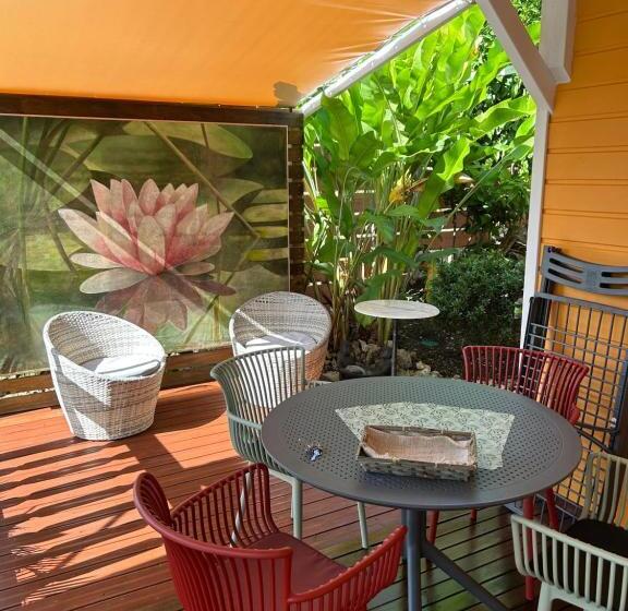 کابین, L Escale Tropicale