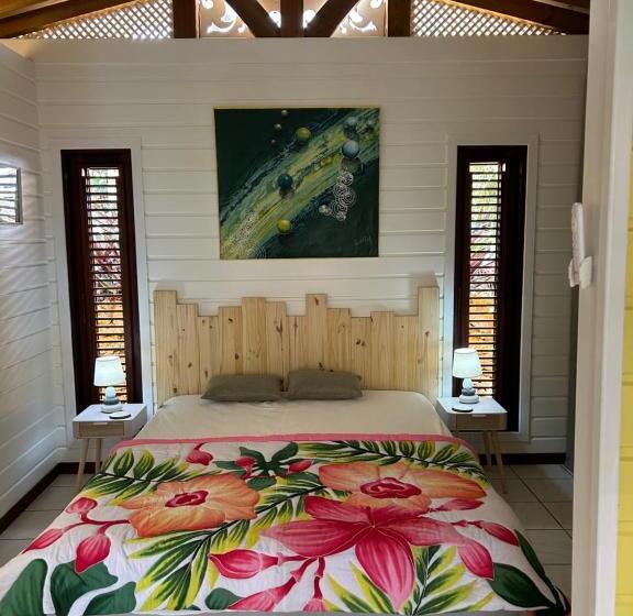 کابین, L Escale Tropicale