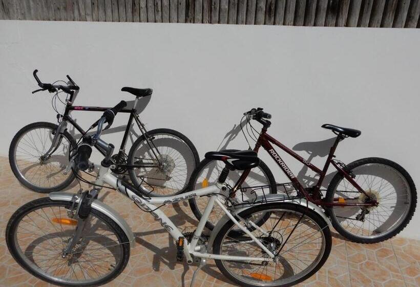 منزل غرفتين نوم, Villa Des Bains De Mer Avec Balcon Et Vue, Terrasse, 300 M Plage, 2 Chambres, Velos Fournis à Mers L