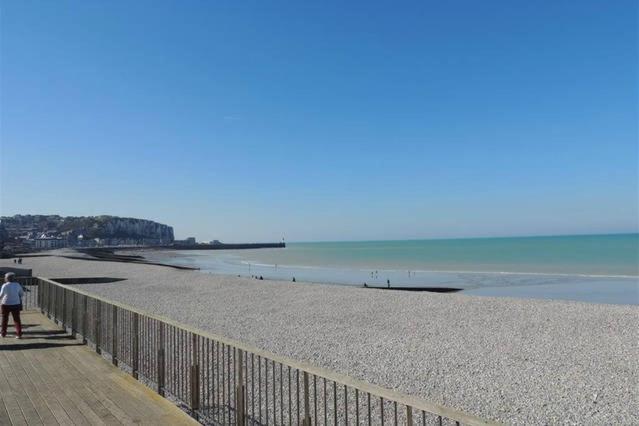 خانه 2 خوابه, Villa Des Bains De Mer Avec Balcon Et Vue, Terrasse, 300 M Plage, 2 Chambres, Velos Fournis à Mers L