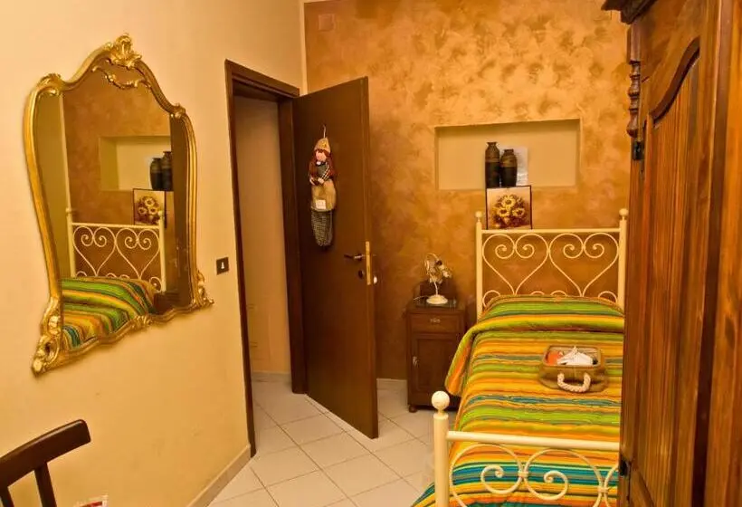 اتاق لوکس, B&b I Girasoli
