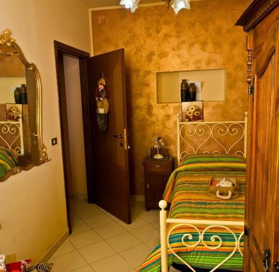اتاق لوکس, B&b I Girasoli