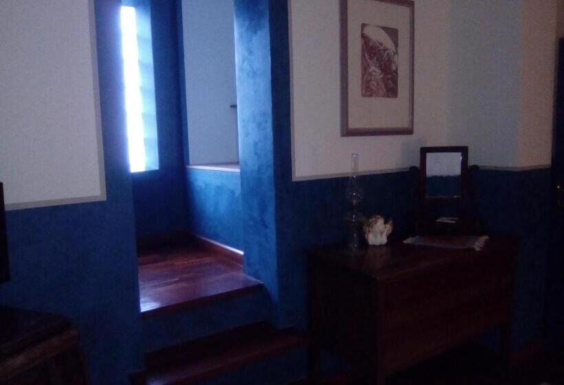 غرفة قياسية مزوَّدة بشُرفة, B&b Il Giovine