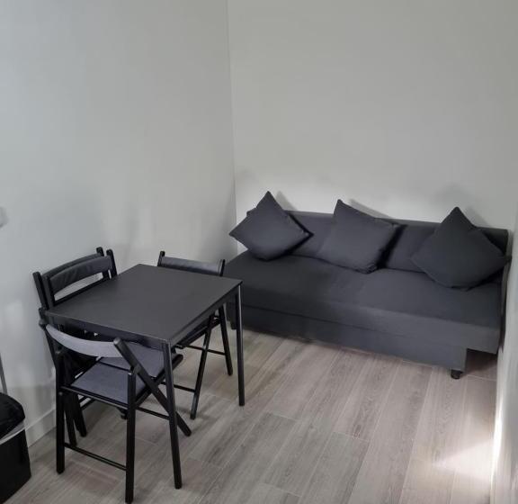 套房, Glenfern Guest House And A Separate Cottage With Its Own Private Hot Tub