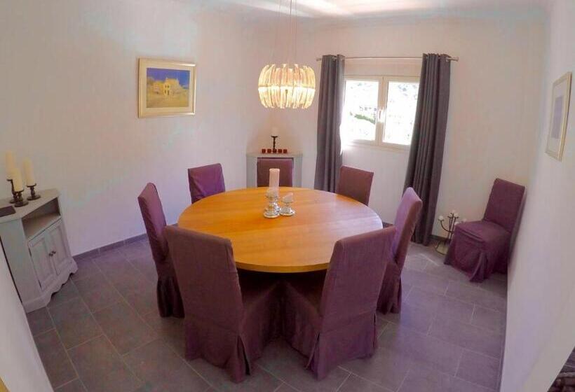 标准间, Les Hortensias