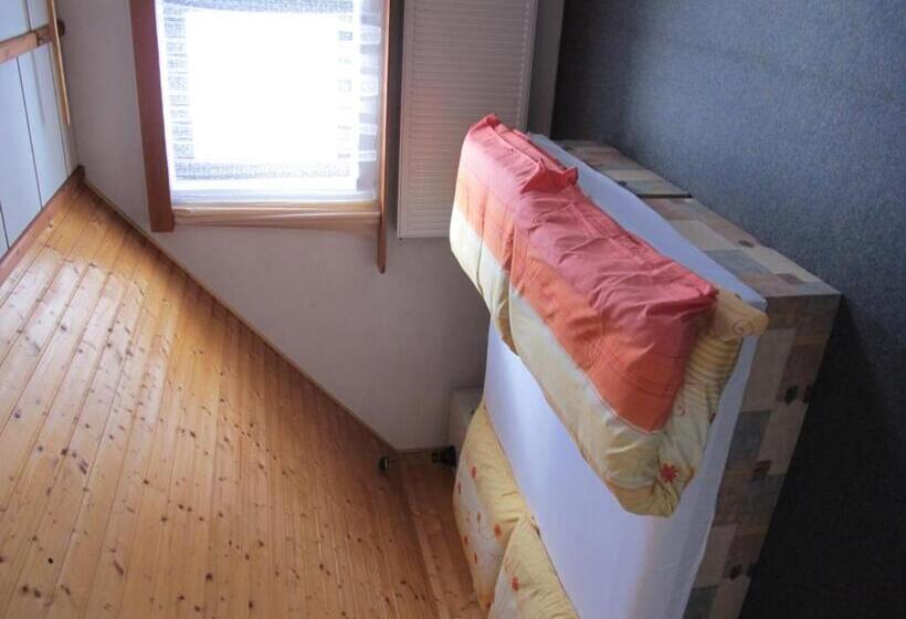 4间卧室的房子, Guest House U Lakomce