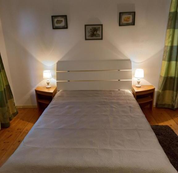 Семейный Номер Вид на Сад, Penzionek U Františka