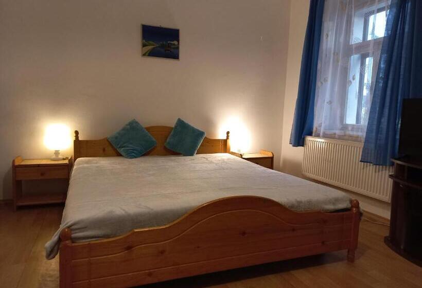 Семейный Номер, Penzionek U Františka