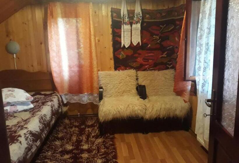 带2个卧室的公寓, Pensiunea La Gorgan