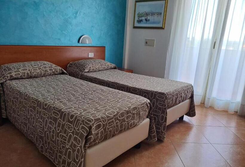 古典房间, Alexander