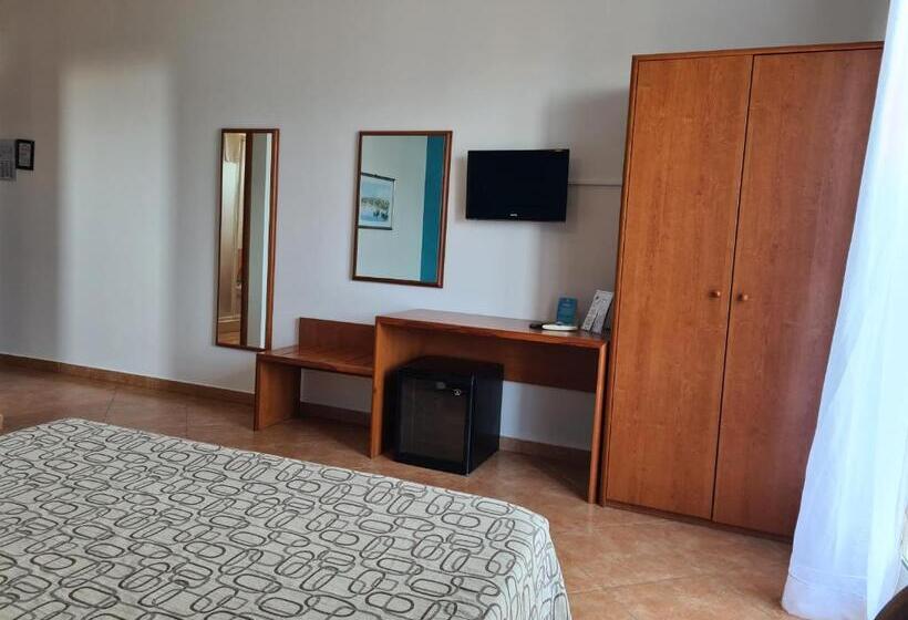 古典房间, Alexander