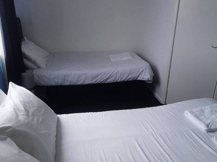 غرفة قياسية ثلاثية, Alfies