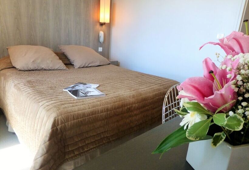 Quarto Estandar, Bliss Hôtel