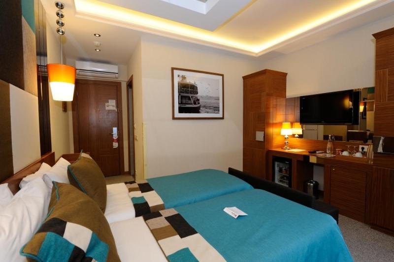 スタンダードルーム, Collage Taksim